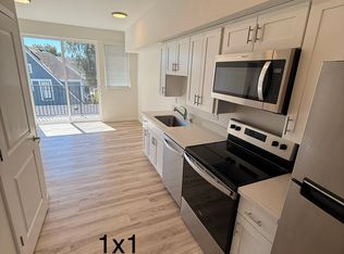 604 S Sheridan Ave #301, Tacoma, WA 98405