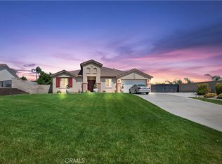 19128 Trail Ride Ct, Perris, CA 92570