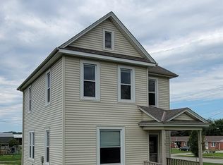 212 N Maple St, Avoca, IA 51521