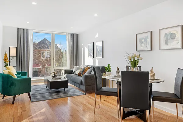 Sold by E Realty International Corp | media 6