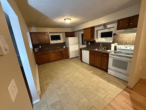 5th image of 87 Grilleytown Rd #1