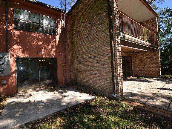 3rd image of 3162 Louisiana #1-2