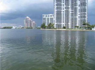 19001 N Bay Rd, Sunny Isles Beach, FL 33160