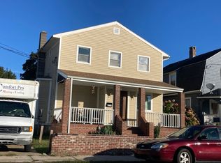 111 School St, New London, CT 06320