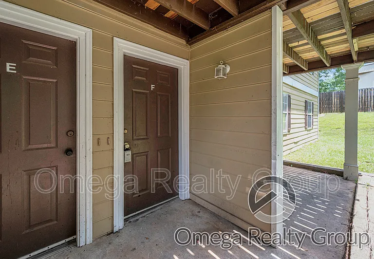 156 Patton St W #F — Photo 2