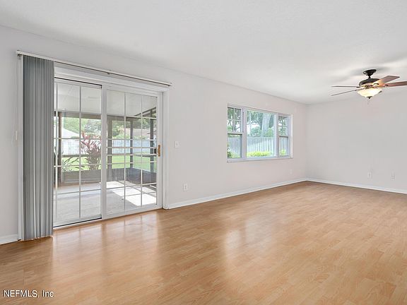5th image of 625 Sherwood Dr