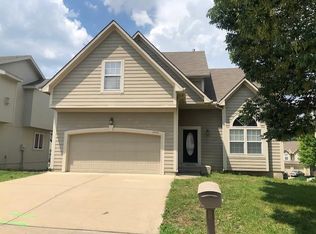 12632 Fountain Lake Cir, Grandview, MO 64030