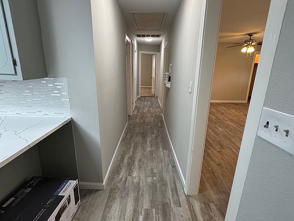 2nd image of 512 W University St