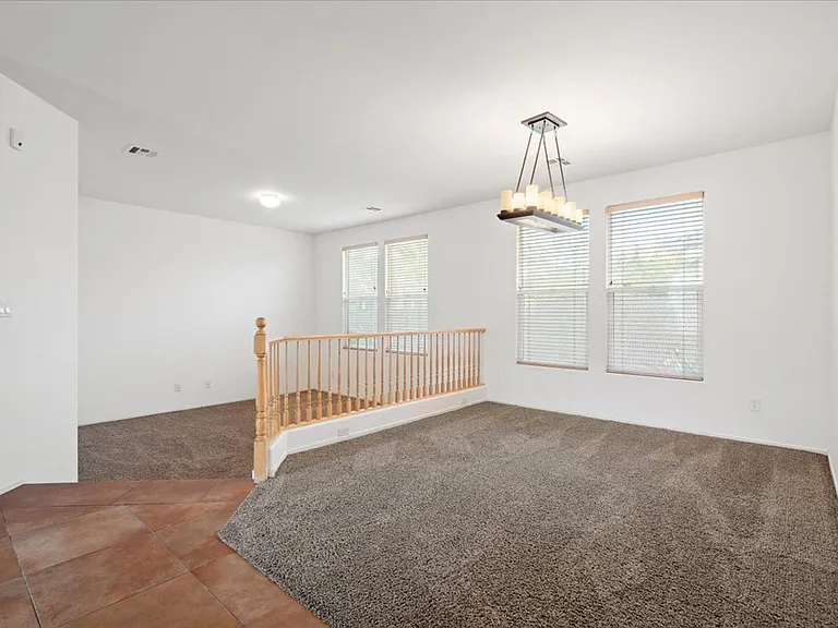 9012 Rendon St — Photo 3