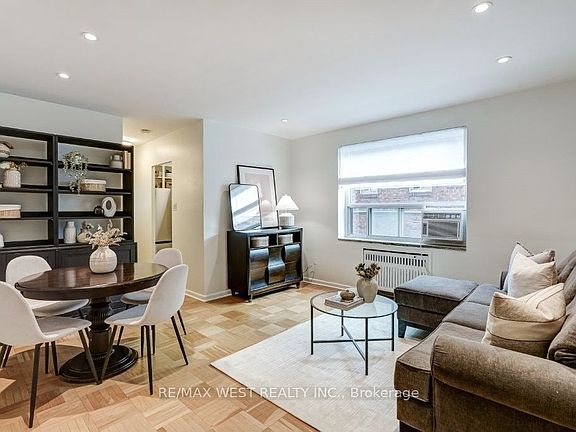 4th image of 2000 Bloor St W #203