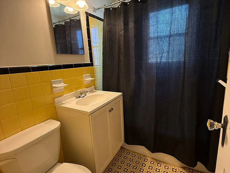203 Reading Ave #&-302 — Photo 9