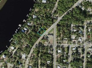 1105 Ryan Dr, Carrabelle, FL 32322