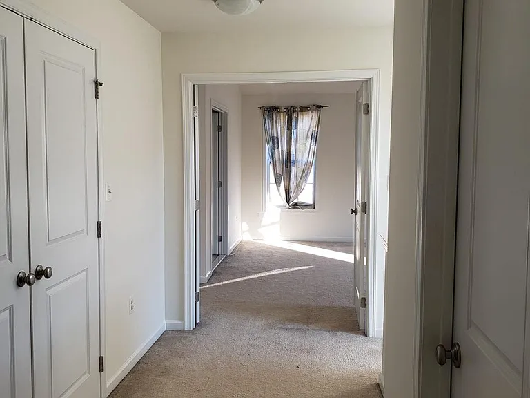 23409 Berkeley Meadows Dr — Photo 40