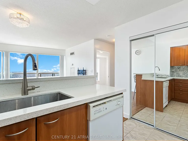 38 Lee Centre Dr #2910 — Photo 24