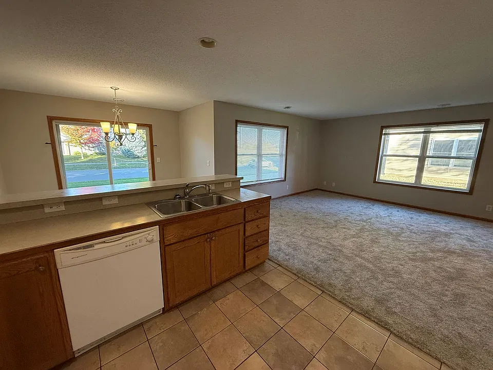 2338 Elianna Dr