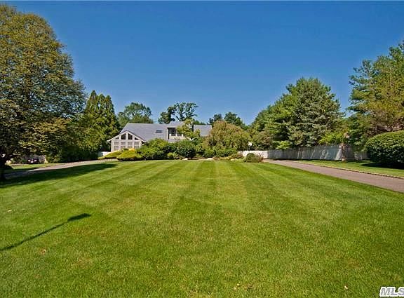 2nd image of 5 Essex Ct