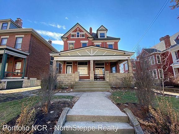 2nd image of 127-129 Hubbard Ave #2940721
