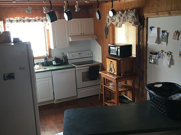 3rd image of 1002 S County Road 500 W