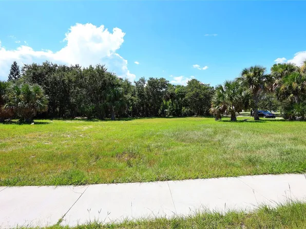 102 Desoto Dr, New Smyrna Beach, FL 32169