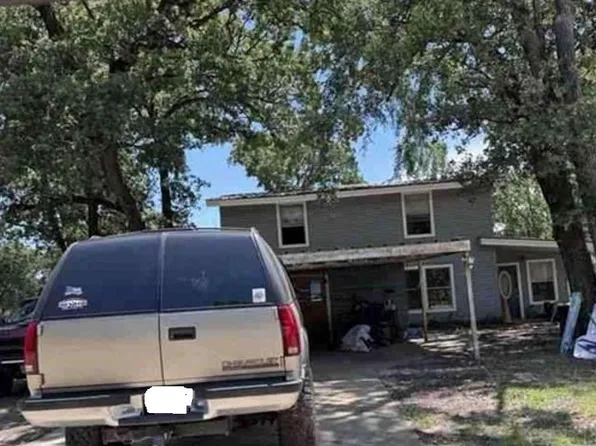 104 Shady Shores Dr, Mabank, TX 75156