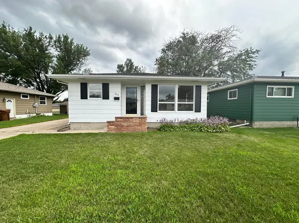 564 Jefferson Blvd SE, Huron, SD 57350