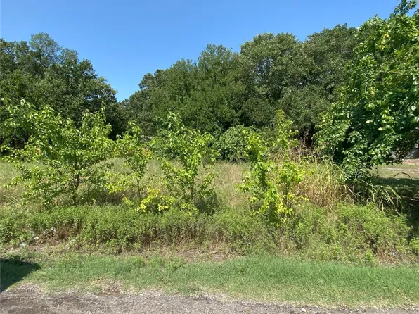 121 Aztec Way, West Tawakoni, TX 75474