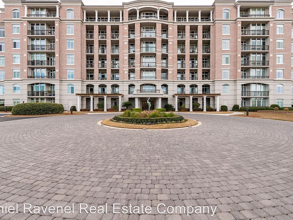 1st image of 141 N Plaza Ct