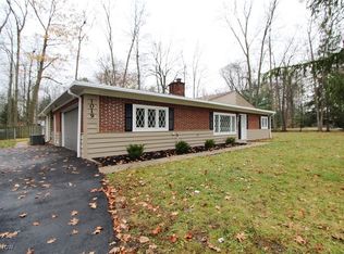 1019 Woodlane Dr, Mayfield, OH 44143