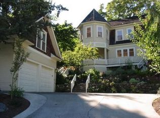 146 Manzanita St, Ashland, OR