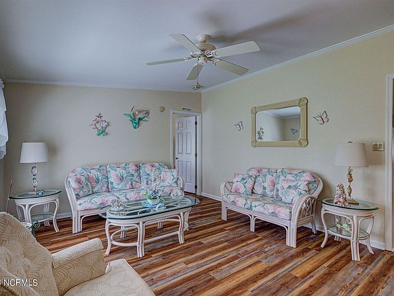 3rd image of 111 Topsail Lake Dr