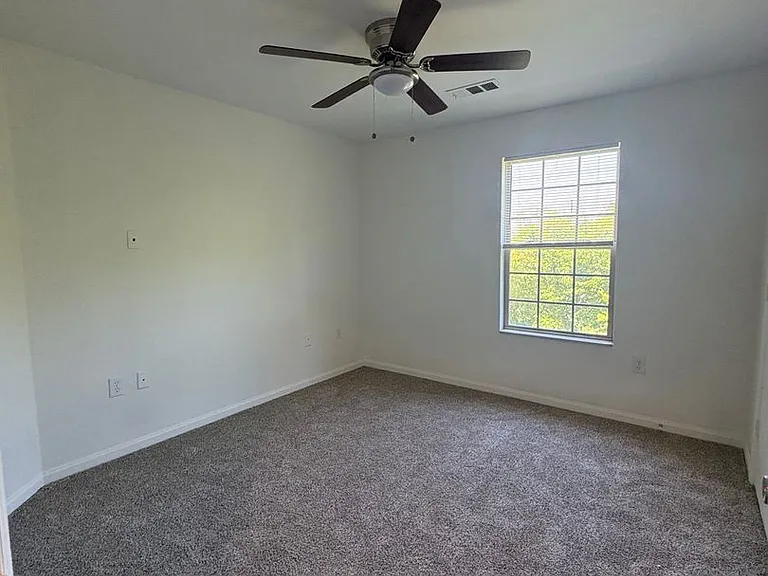 Highlands Apts — Photo 46