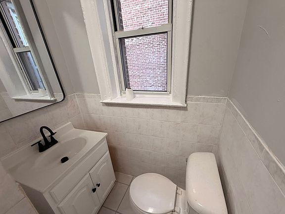 3rd image of 243 Claremont Ave #23