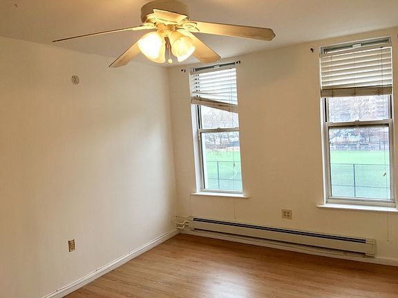 3rd image of 63 Montrose Ave APT 2L