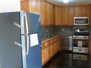 90-34 171st St #4D, Jamaica, NY 11432