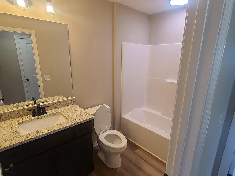 2nd floor full bath