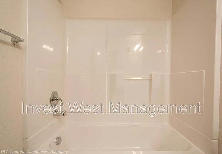 2009 Norris Rd #2 — Photo 15
