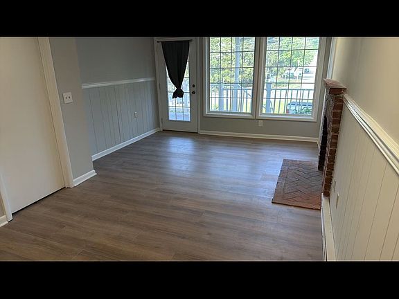 4th image of 35 Route 23 APT A