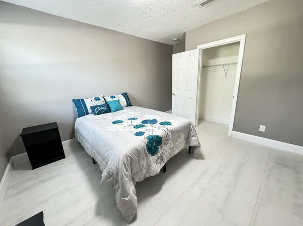 (undisclosed Address), Jacksonville, FL 32207