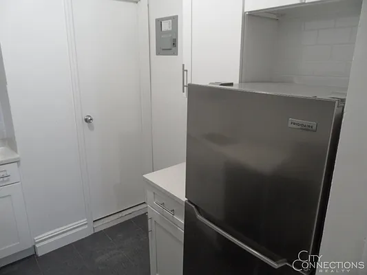 Rented by City Connections Realty | media 25