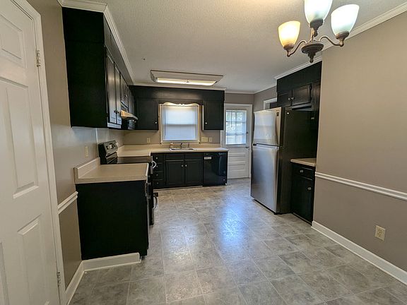4th image of 4305 Goldenrod Dr