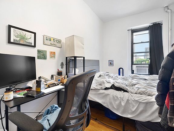 3rd image of 210 Rivington St APT 11