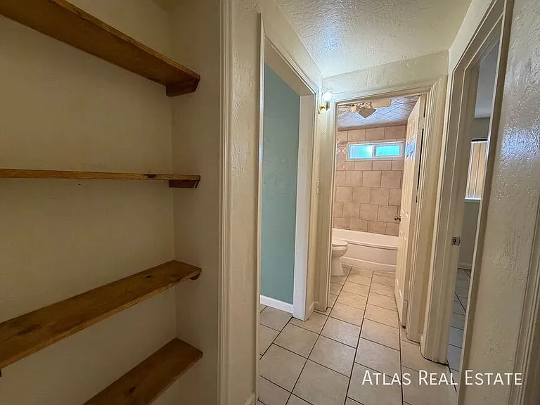 1932 S Campbell Ave — Photo 25