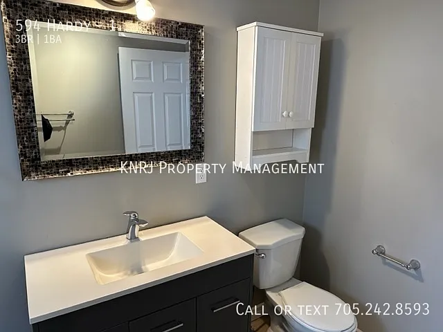594 Hardy St #1 — Photo 15