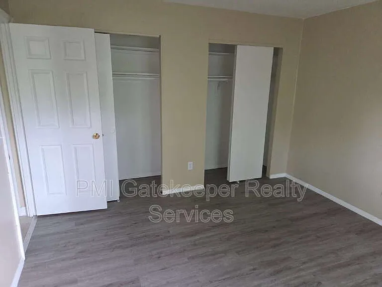 2459 Montana Ave #8 — Photo 17