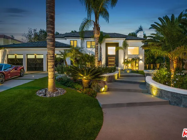 25879 Chalmers Pl, Calabasas, CA 91302