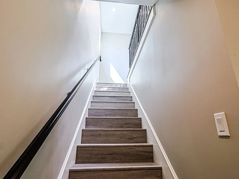 5261 Harmony Ave — Photo 12