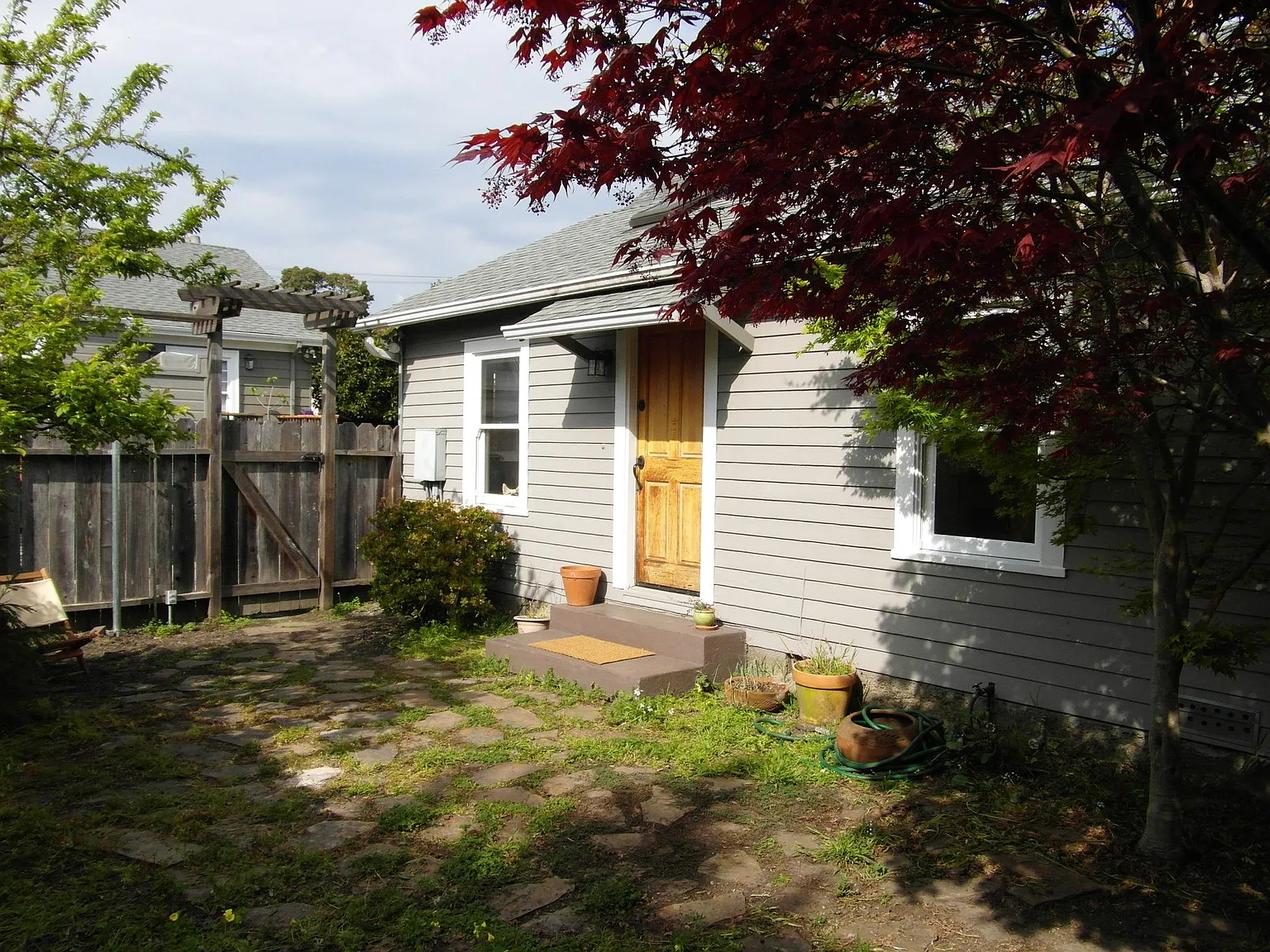Studio, 500 sqft, $2,100 — Photo 2