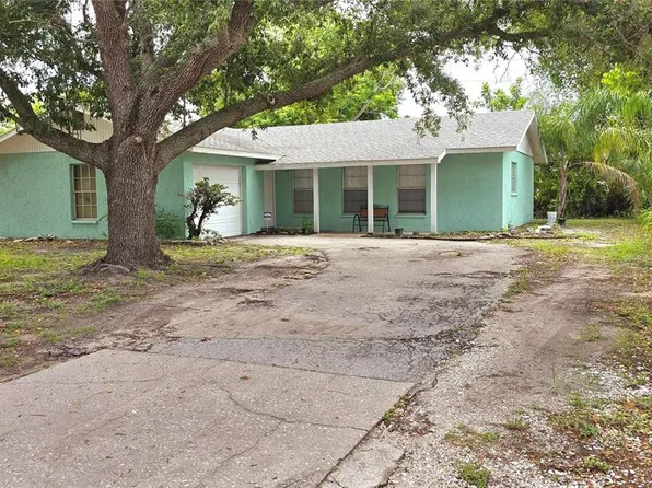 522 Melody Cir, Sarasota, FL 34237