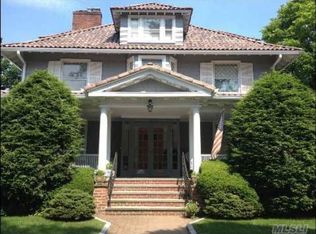 3369 162nd St, Flushing, NY 11358