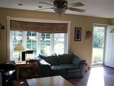 4th image of 9849 Sunny Ln